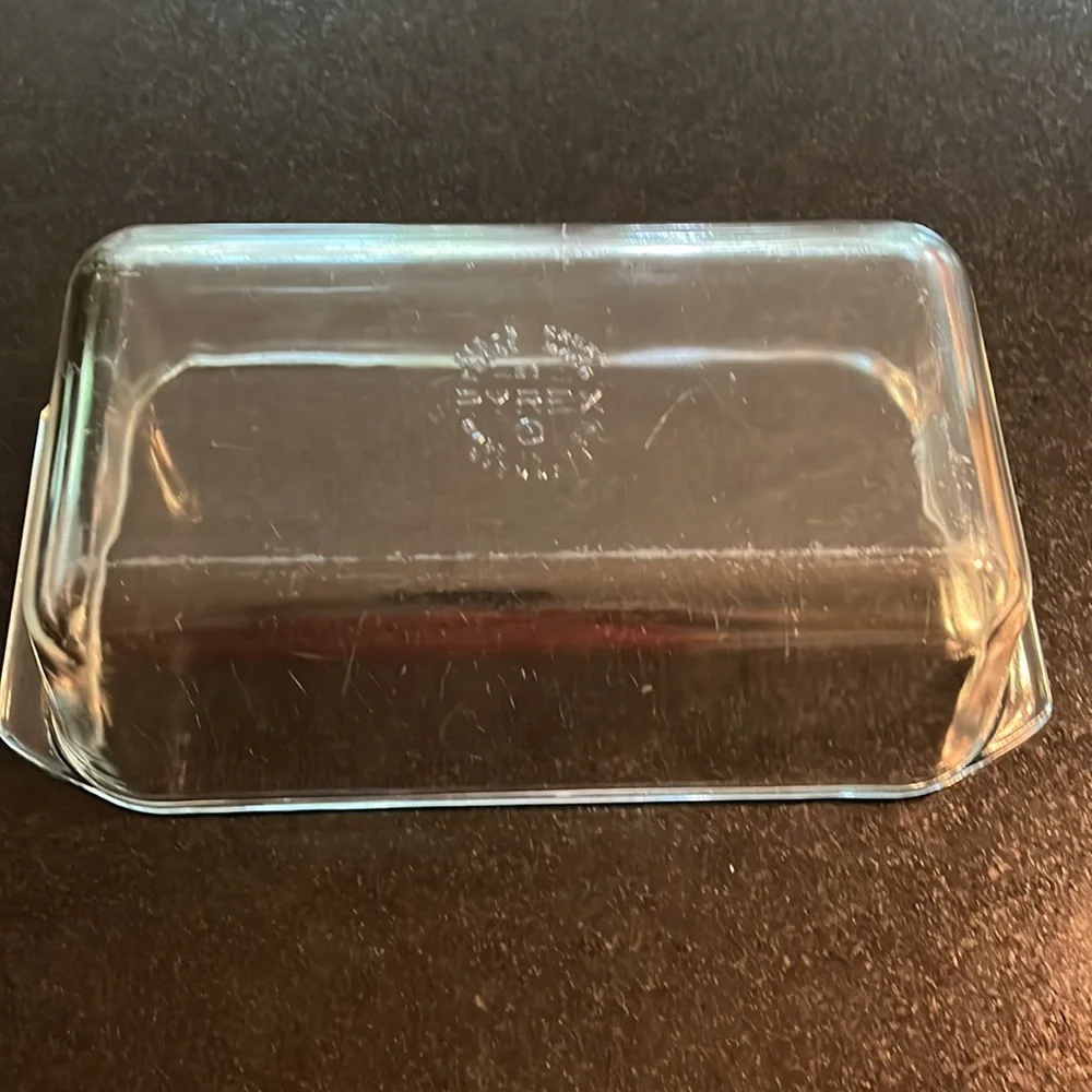 Pyrex - Loaf Dish. Nice Vintage Condition.